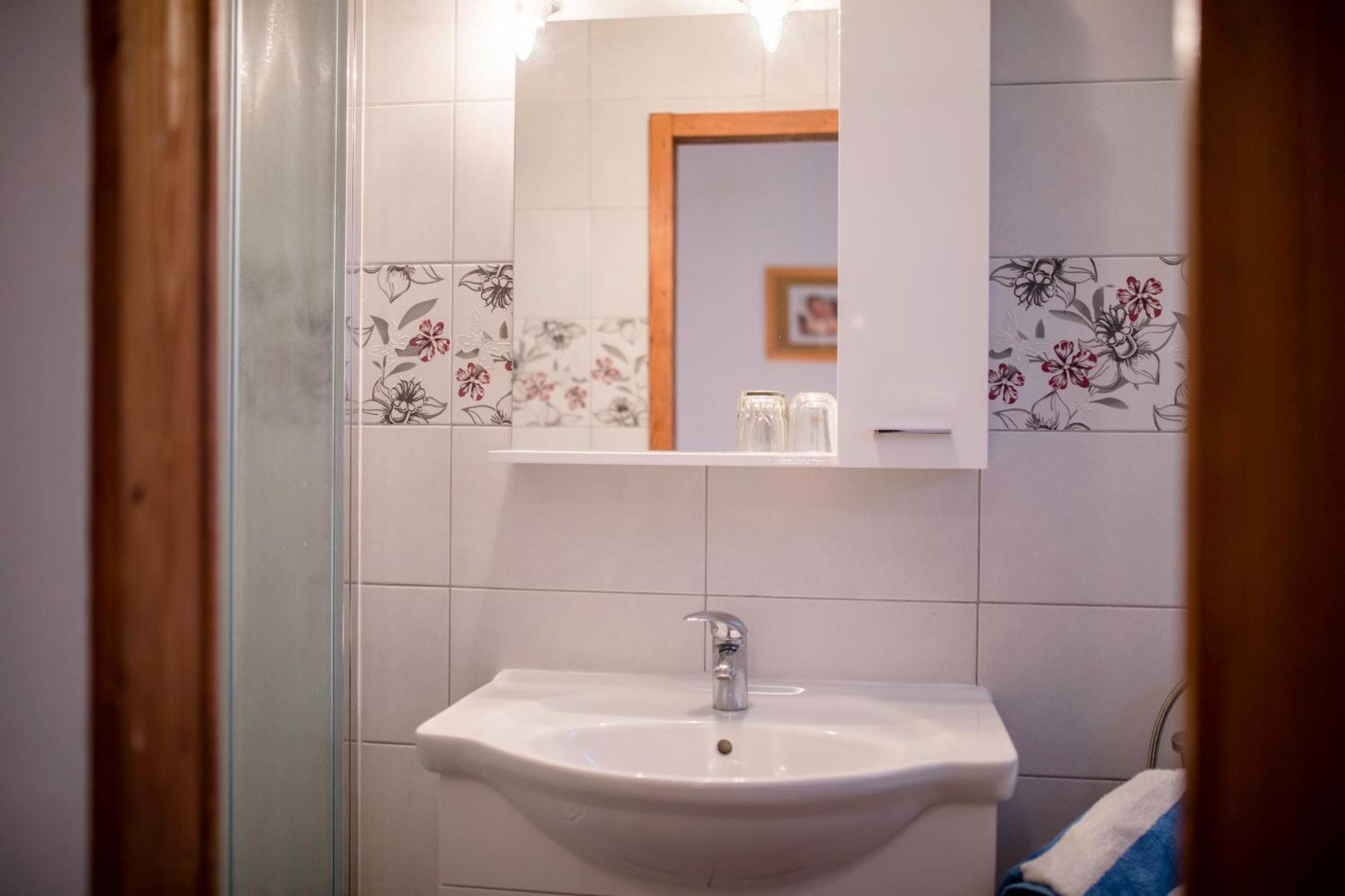 Kazo Lägenhet Rab Town Exteriör bild